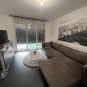 Proche Paris, C Dg, Disney, Parking. Appartement